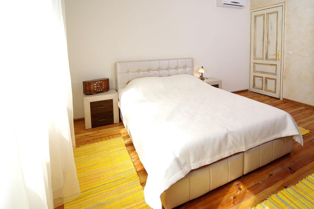 Art Guesthouse Vintage Burgas Esterno foto